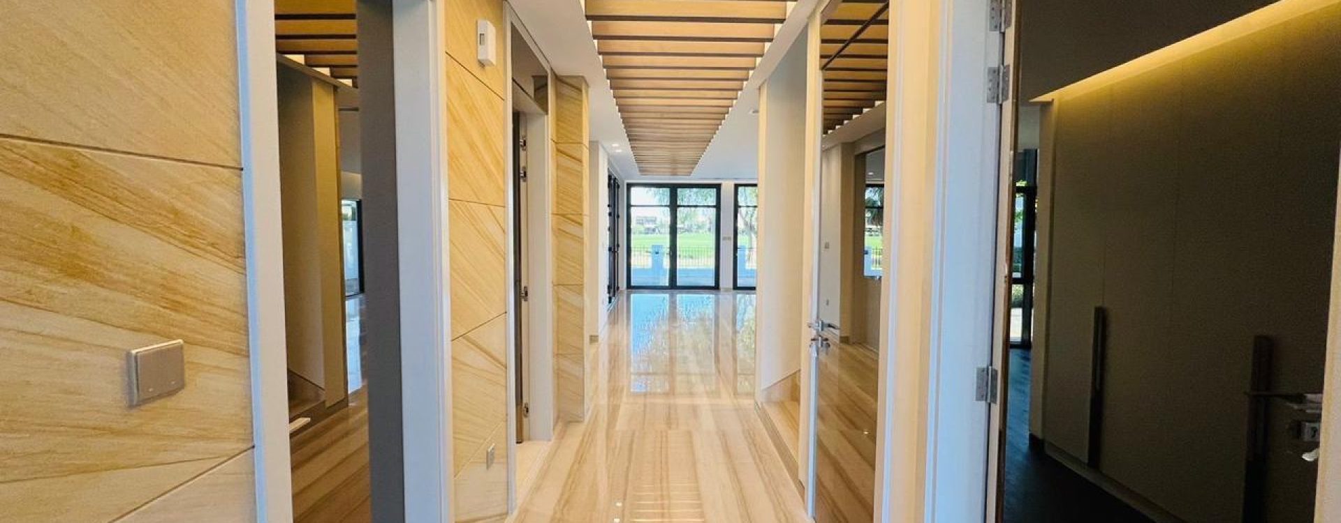 5 Bedroom Luxury Golf&Lake view Stand alone Villa