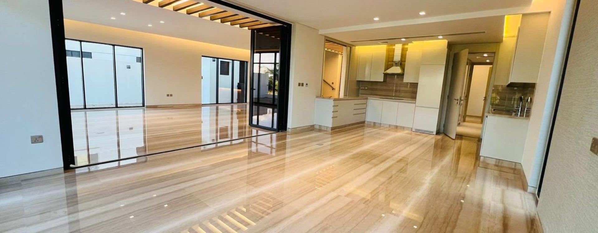 5 Bedroom Luxury Golf&Lake view Stand alone Villa